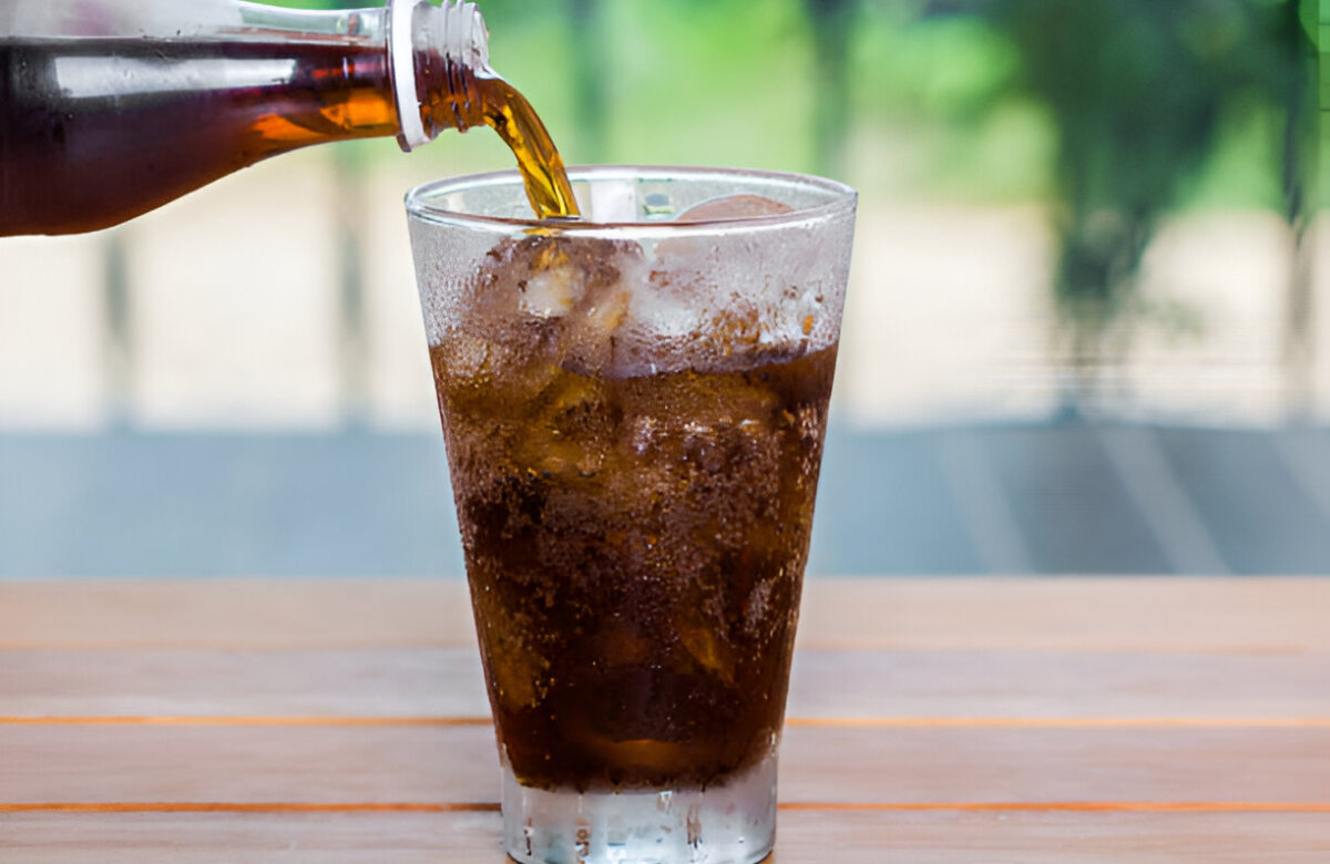 Are There Any Benefits or Risks To Drink Diet Soda For Diabetics